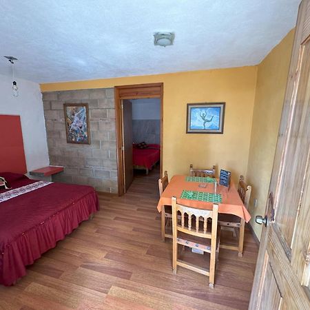 טלייקפאן Hotel El Mirador Y Jardin מראה חיצוני תמונה
