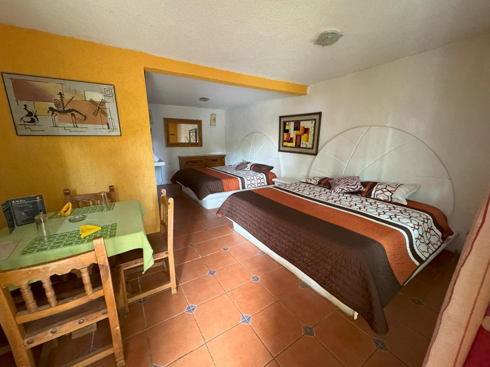 טלייקפאן Hotel El Mirador Y Jardin מראה חיצוני תמונה